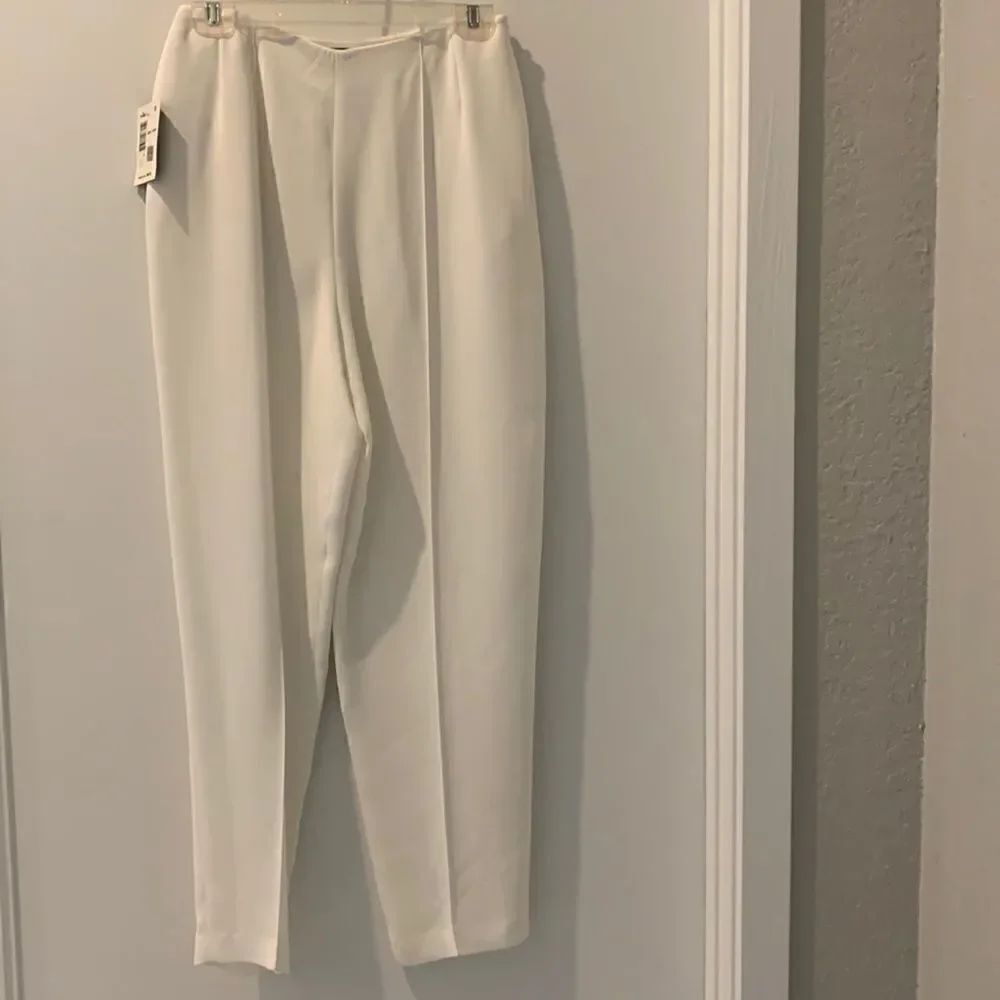 Liz Claiborne Ivory Dress Pants